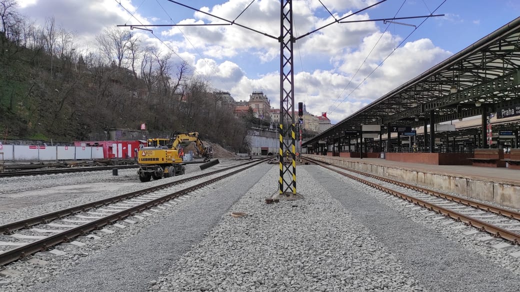 Gleisumbau am Hauptbahnhof in Prag