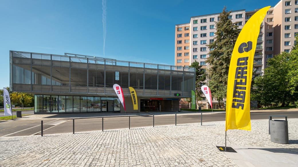 Slavnostní otevření parkovacího domu Dědina v Praze
