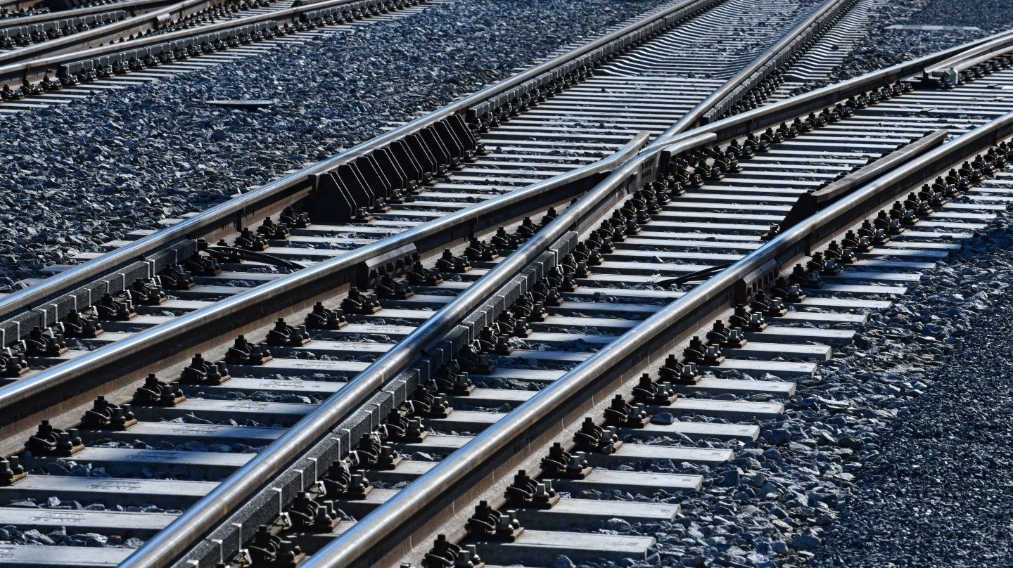 Optimierung von der Bahnstrecke Mstětice – Praha-Vysočany