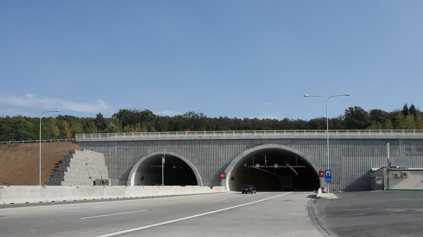 Oprava Lochkovského a Komořanského tunelu