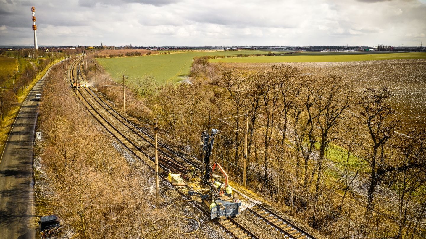Optimierung der Eisenbahnstrecke Mstětice – Prag-Vysočany
