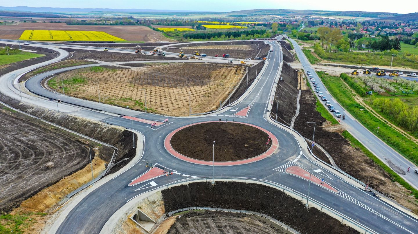 Nächste Etappe der ungarischen Schnellstraße M85