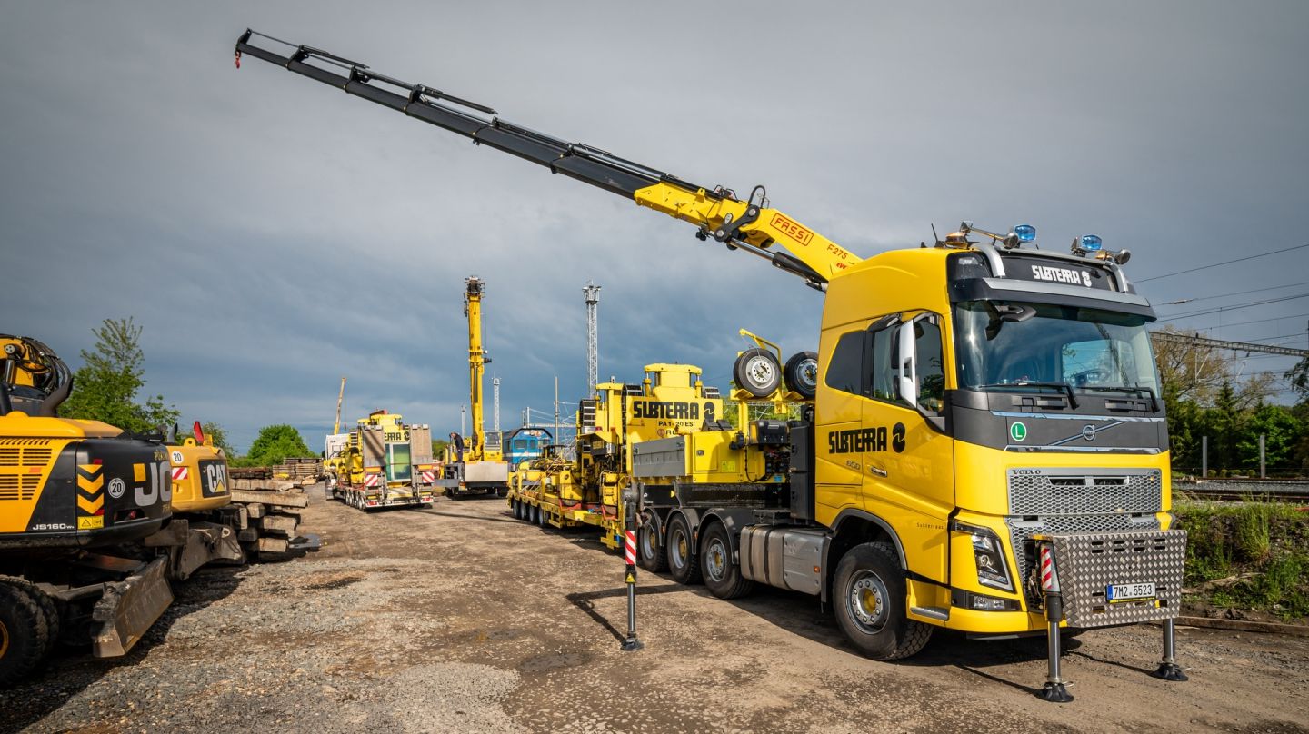 New Volvo Tow Truck with Crane and Semitrailer