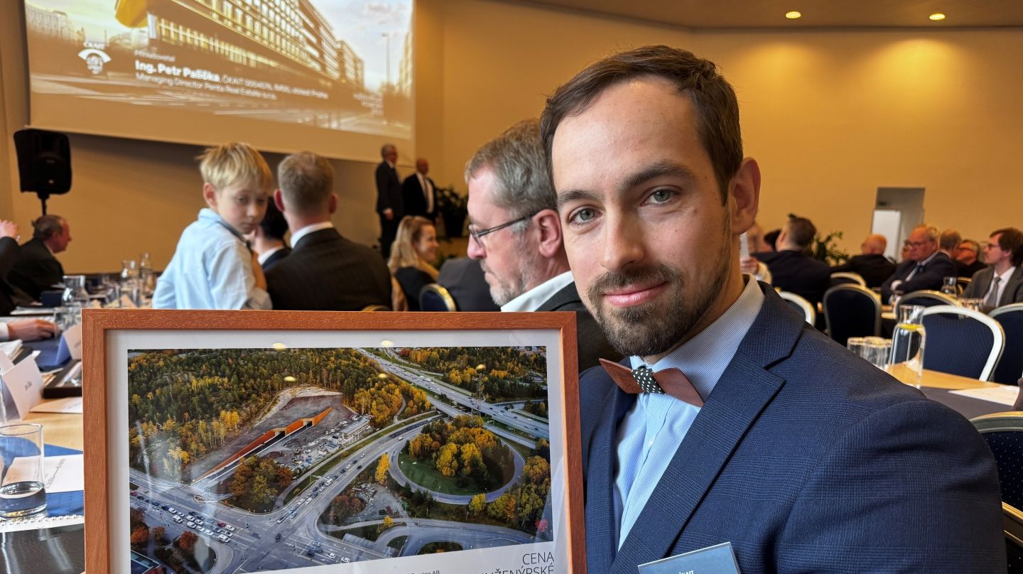 Ehrende Erwähnung der ČKAIT für den Skärholmen-Autobahntunnel in Stockholm