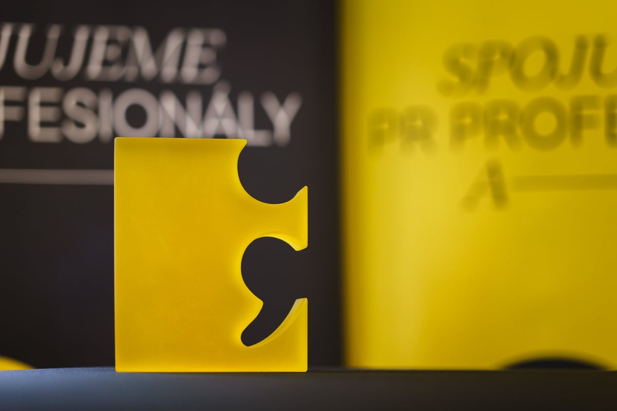 Přihlaste se do soutěže o nejlepší komunikační projekty Zlatý středník. Nová kategorie ocení i výstupy umělé inteligence