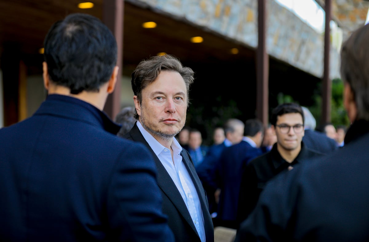Elon Musk proti neziskovým organizacím: Nelíbí se mu zprávy o nenávistných projevech na jeho sociální síti