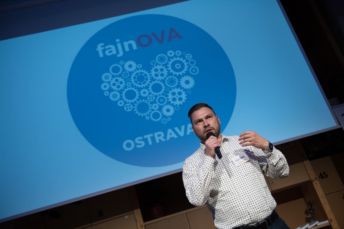 Jak se dostat z bubliny? Během Večera pro občanskou společnost 10 skvělých projektů odhalilo způsoby, jak vyzvat veřejnost k akci