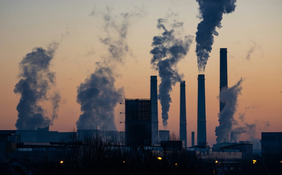 Konec uhlí v Česku? Neziskové organizace uzavření uhelných elektráren podporují, ČEPS má ale výhrady