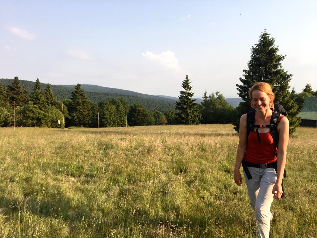 Potřebovala jsem se probudit. Bára Mudrová o 1000 kilometrech pěšky Českem