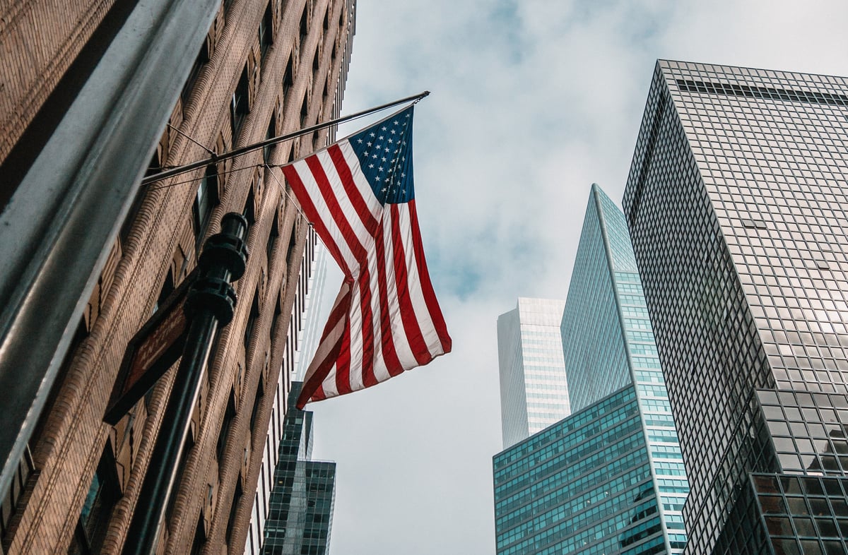 Giving USA zveřejnila statistiky dárcovství 2021. Čím se v Česku inspirovat?