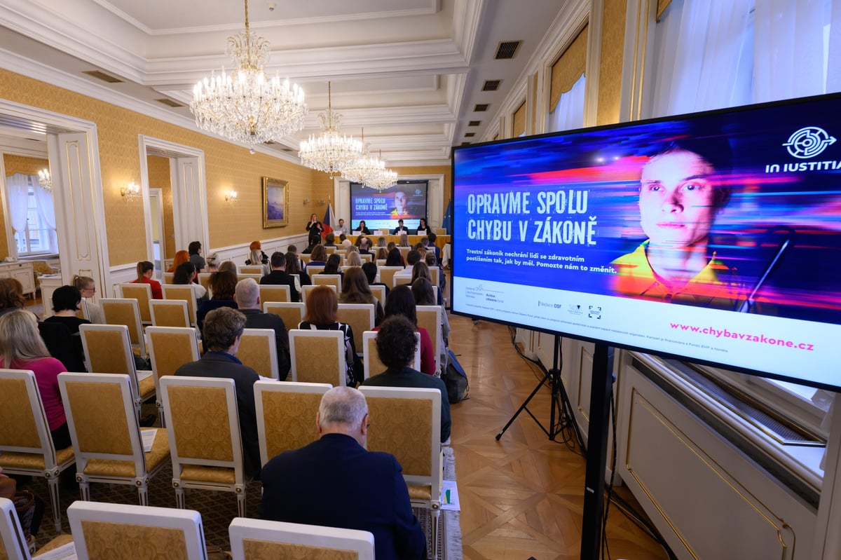 Rovná ochrana pro všechny oběti předsudečného násilí. In IUSTITIA prosadila změnu zákona