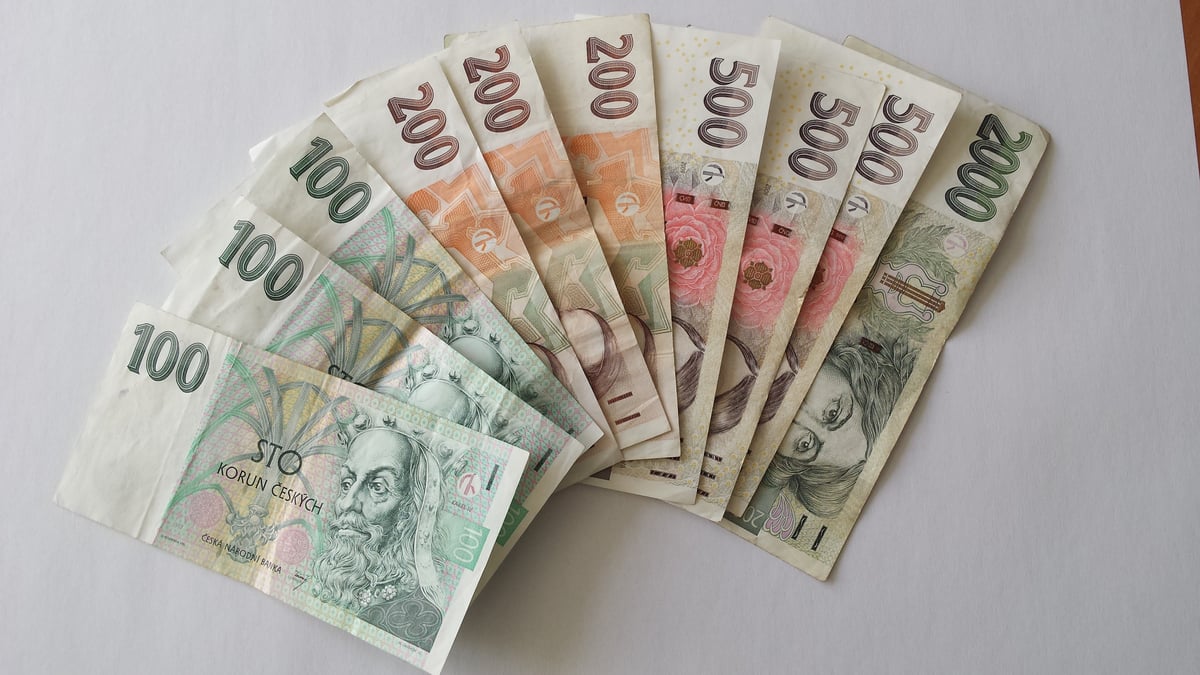 Práce, která (ne)uživí: Hranice důstojné mzdy se vyšplhala nad 48 tisíc korun
