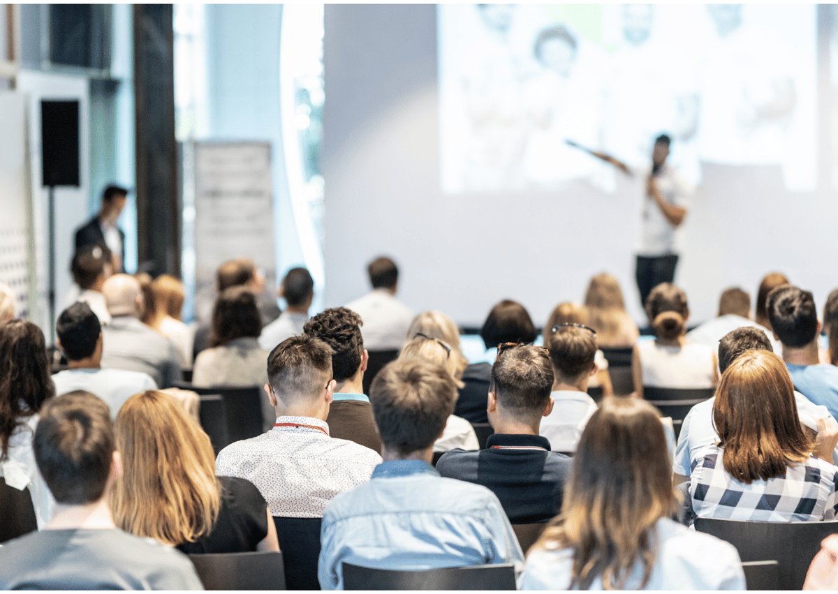 Chcete se rozvíjet ve fundraisingu? Přihlaste se do grantové výzvy, účastněte se konference a konzultujte s odborníky