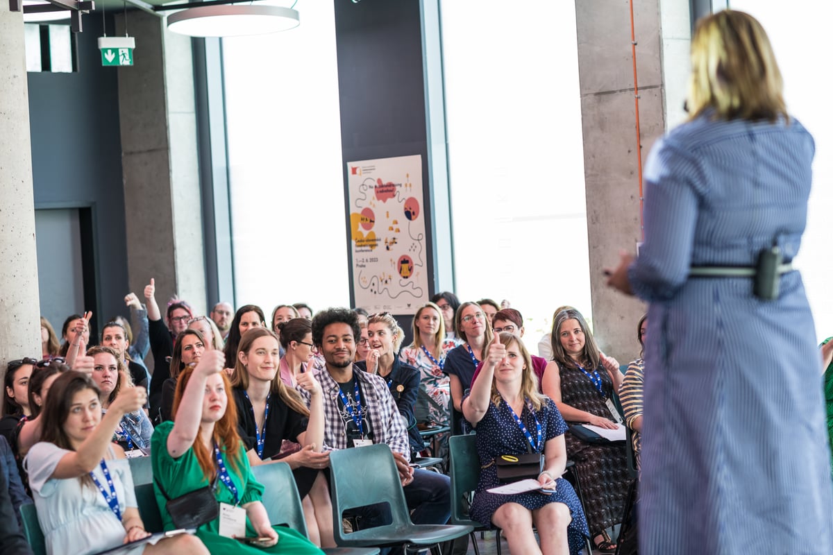 Hledáme inspirativní řečníky a řečnice na Česko-slovenskou fundraisingovou konferenci. Přihlaste se!