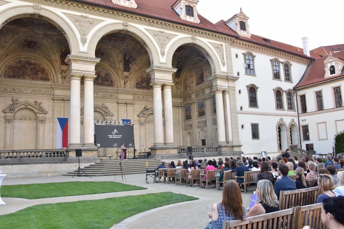 Odstartoval 2. ročník Dražby dobrých skutků. Svůj neziskový projekt můžete nominovat do 15. února