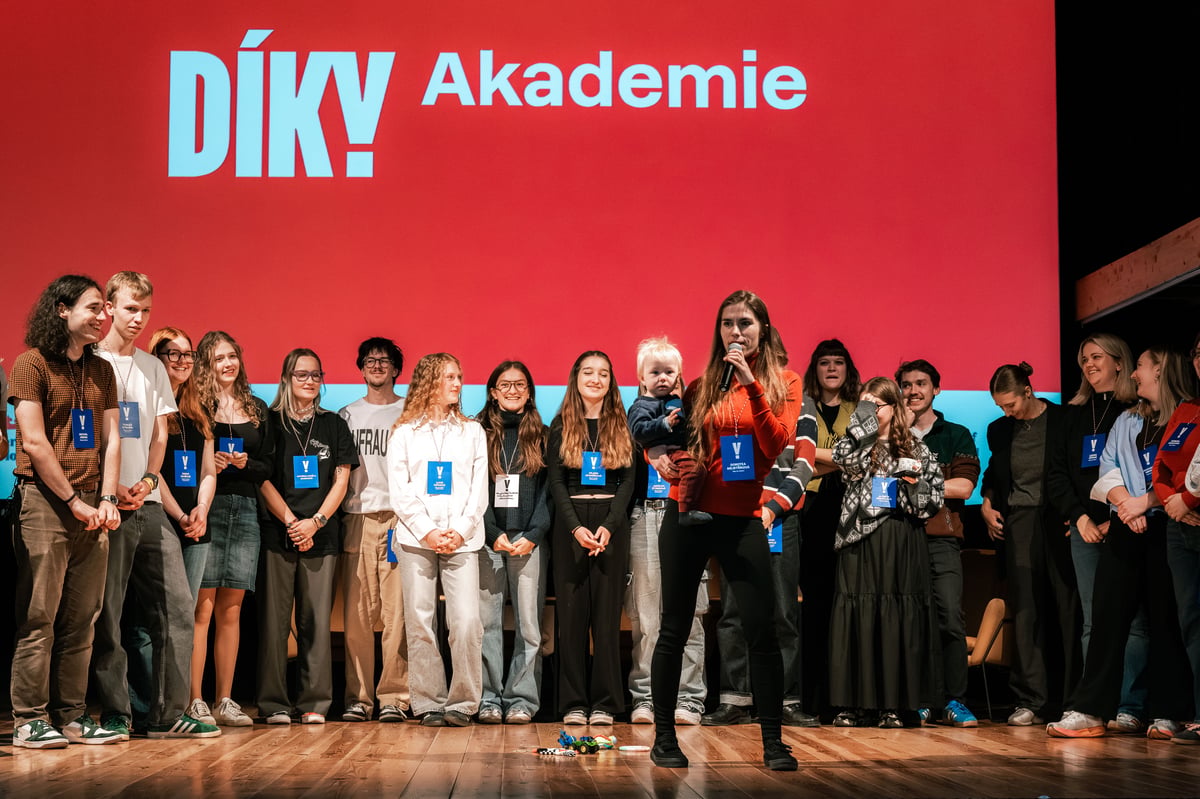 „Na škole se neučí, jak měnit svět. Tak jsme ten prostor vytvořili,“ říká Dorotea Mejstříková z Akademie Díky, že můžem