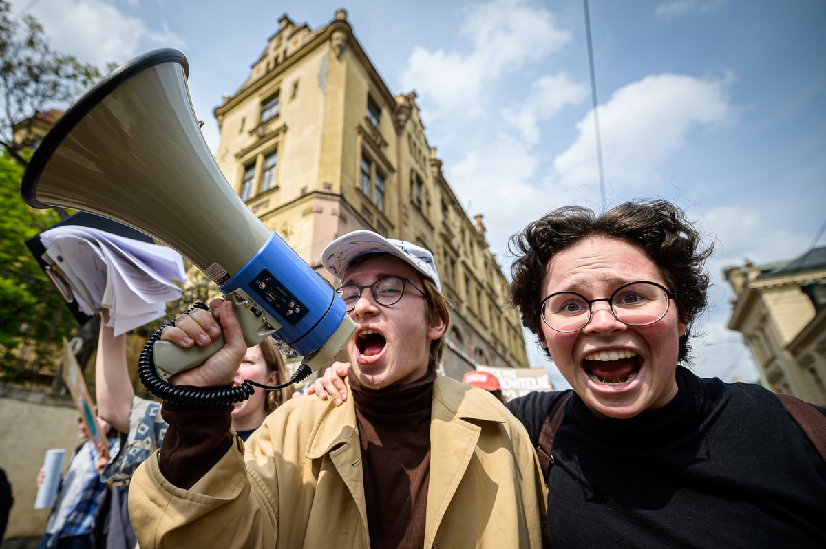 Klára Bělíčková a Petr Doubravský: Bojujeme za něco, co jsme nezpůsobili, a ještě musíme obhajovat, proč to děláme