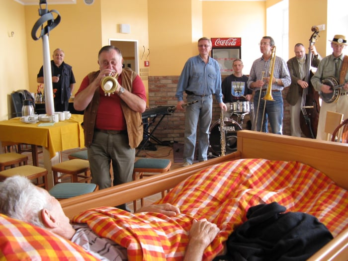 Diagnózou nevyléčitelné nemoci život zcela nekončí. Zdroj: Hospic Dobrého Pastýře v Čerčanech