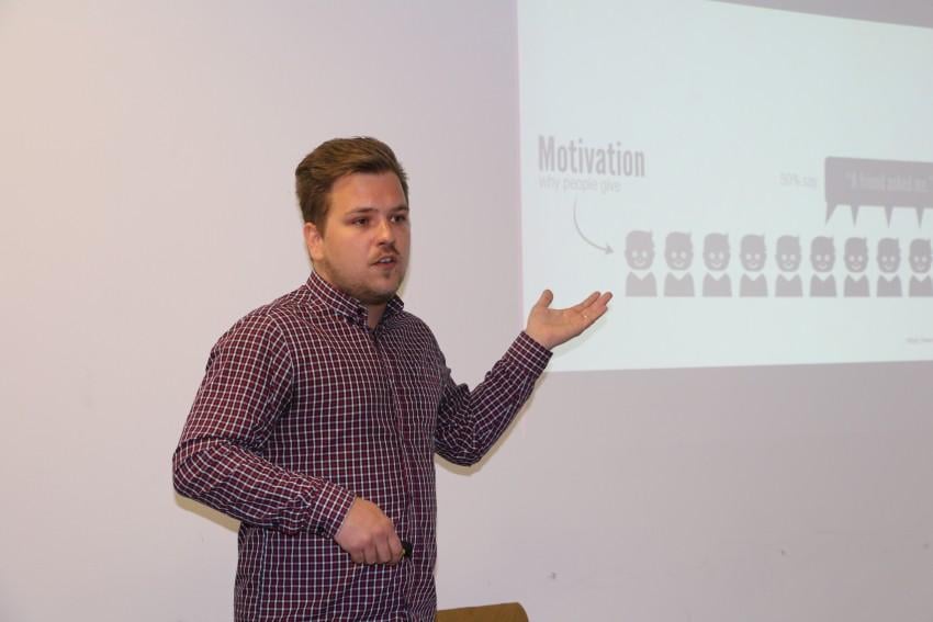 Lukáš Hejna ze Sdružení Via prozradil, že hnacím motorem peer-2-peer fundraisingu není organizace, ale jednotlivec. Foto: Nadace Neziskovky.cz