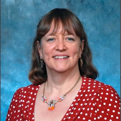 Liz Birnbaum_medailonek.png