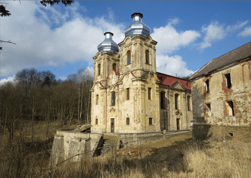Kostelu se dostalo nutných záchranných prací, stav v roce 2014. Foto: Archiv spolku Pod střechou