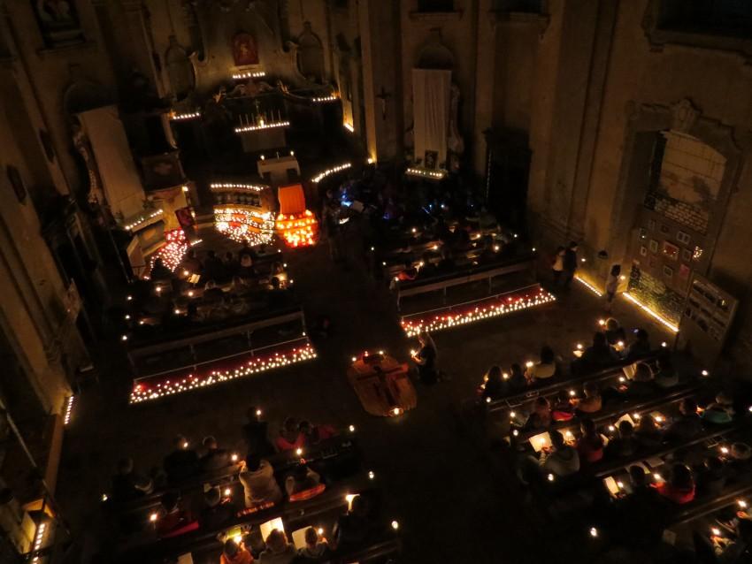 Noc světel s písněmi z Taizé patří k nejpůsobivějším akcím konaným v kostele. Foto: Archiv spolku Pod střechou