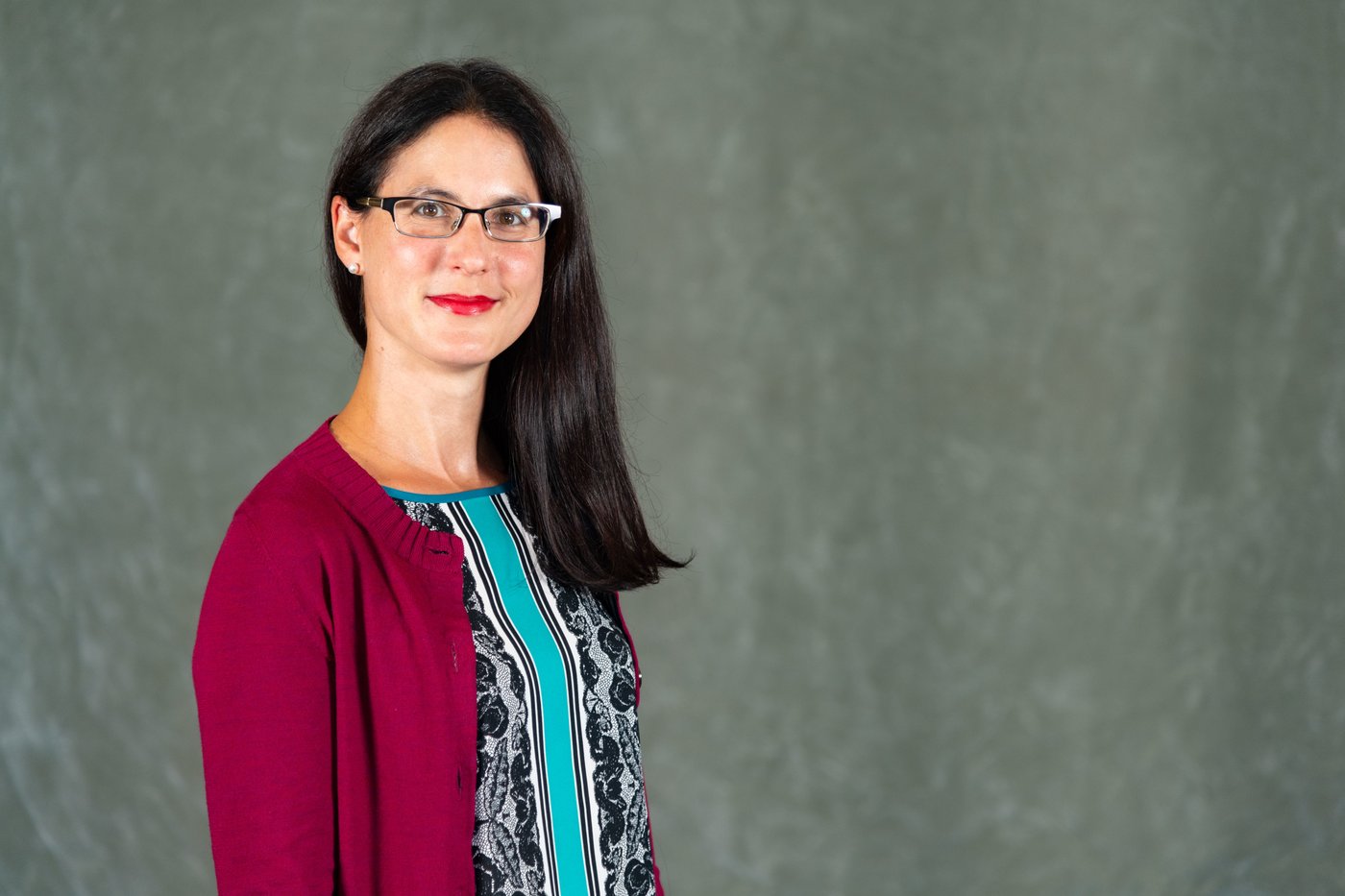 Během prvního online workshopu (20. 5.) Luisa zdůraznila, jakou roli hraje způsob podání informace a četnost sdělení na její následnou interpretaci. Foto: Luisa Boyarski