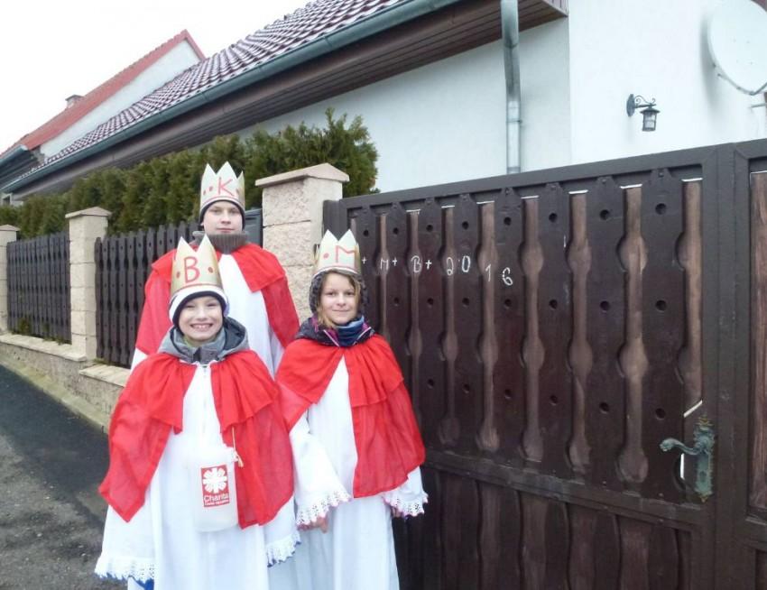  Trojice koledníků se na požádání musí prokázat platnou průkazkou Charity. Foto: Tříkrálová sbírka, Charita 