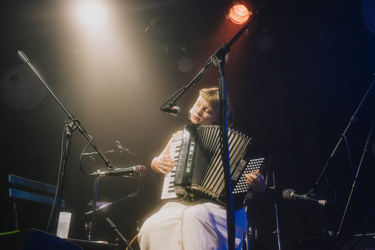 VILA Live: Samoty (křest EP) + Support: Josefína, DJ Nahanbě