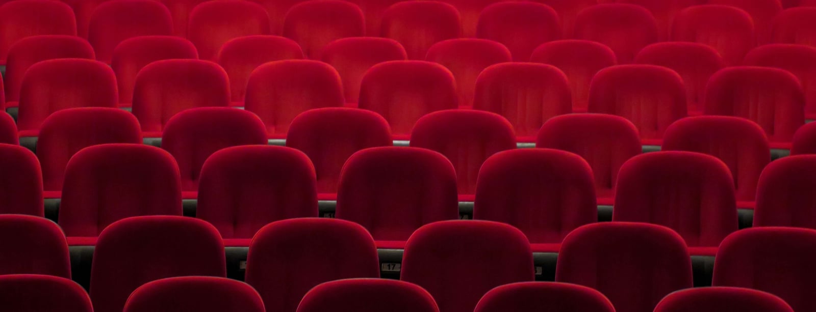Zažijte festivalovou atmosféru ve vašich oblíbených kinech. Začínají Šary Vary