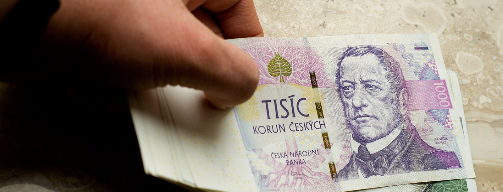 Milostivé léto jde do finále. Opravdu pomůže vyřešit dluhovou situaci v Česku?