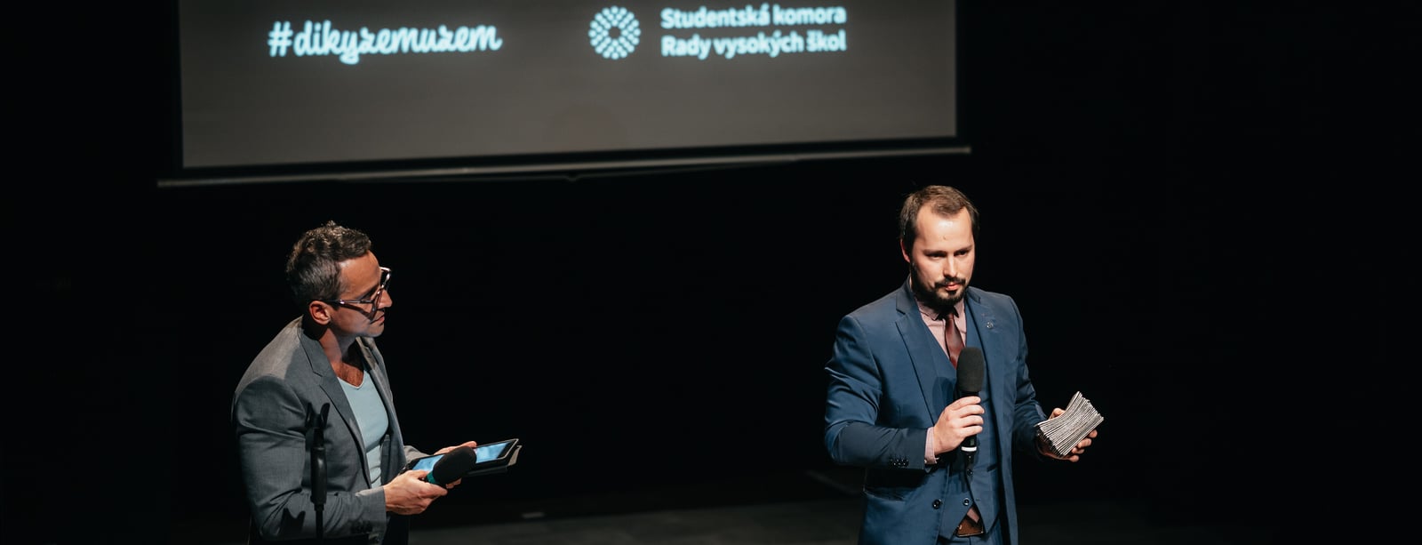 Ceny Jana Opletala byly poprvé předány ve třech kategoriích. Laureátem je i autor projektu Víra v barvách duhy