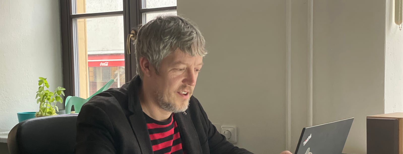 „Můžete být klidně na všech sociálních sítích, ale musíte vědět proč.“ S Adamem Zbiejczukem nejen o LinkedInu