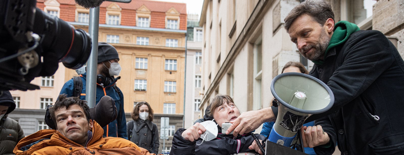 „Neberte nám svobodu“. Neziskové organizace se spojily v kampani proti dalšímu zdražování sociálních služeb