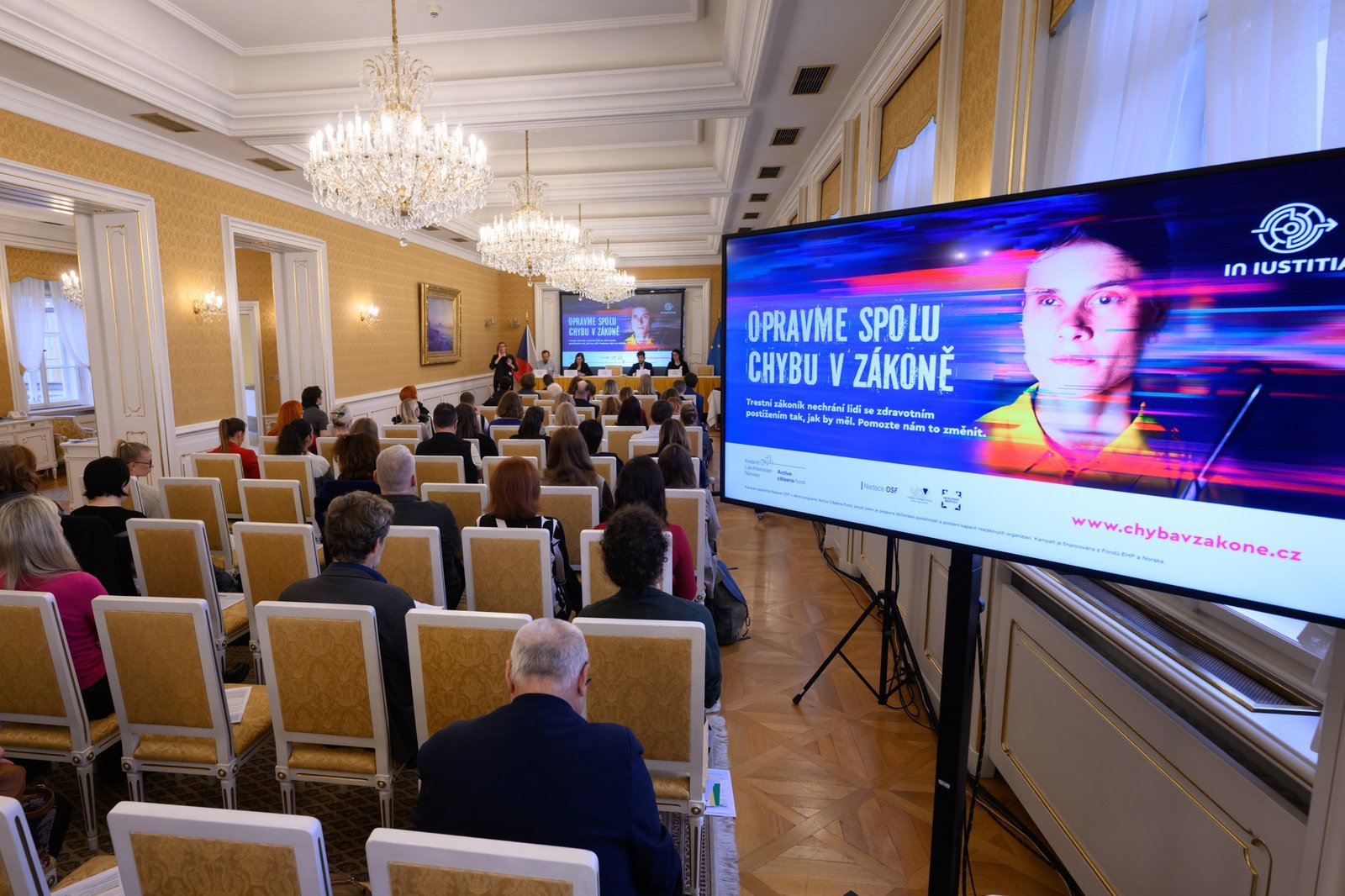 Rovná ochrana pro všechny oběti předsudečného násilí. In IUSTITIA prosadila změnu zákona