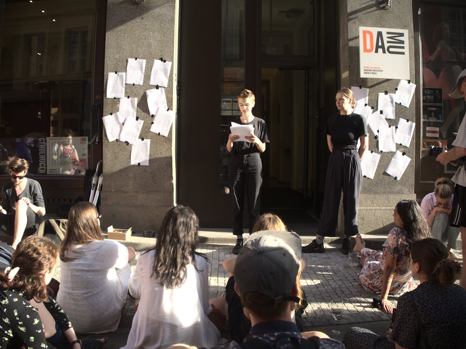 Bezpečné prostředí pro všechny. České vysoké školy stojí díky studentským iniciativám na prahu zásadních změn