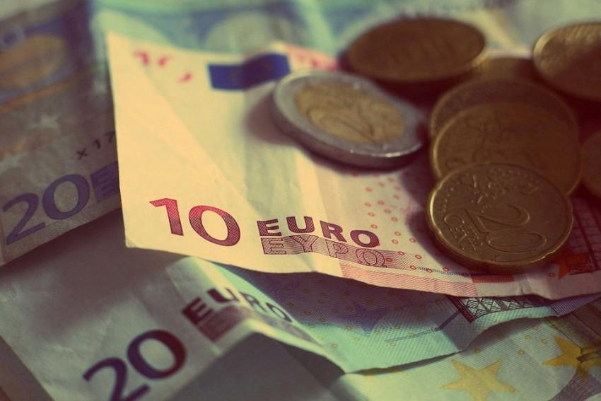 Projektový svět aneb Co daly a vzaly fondy EU neziskovým organizacím?