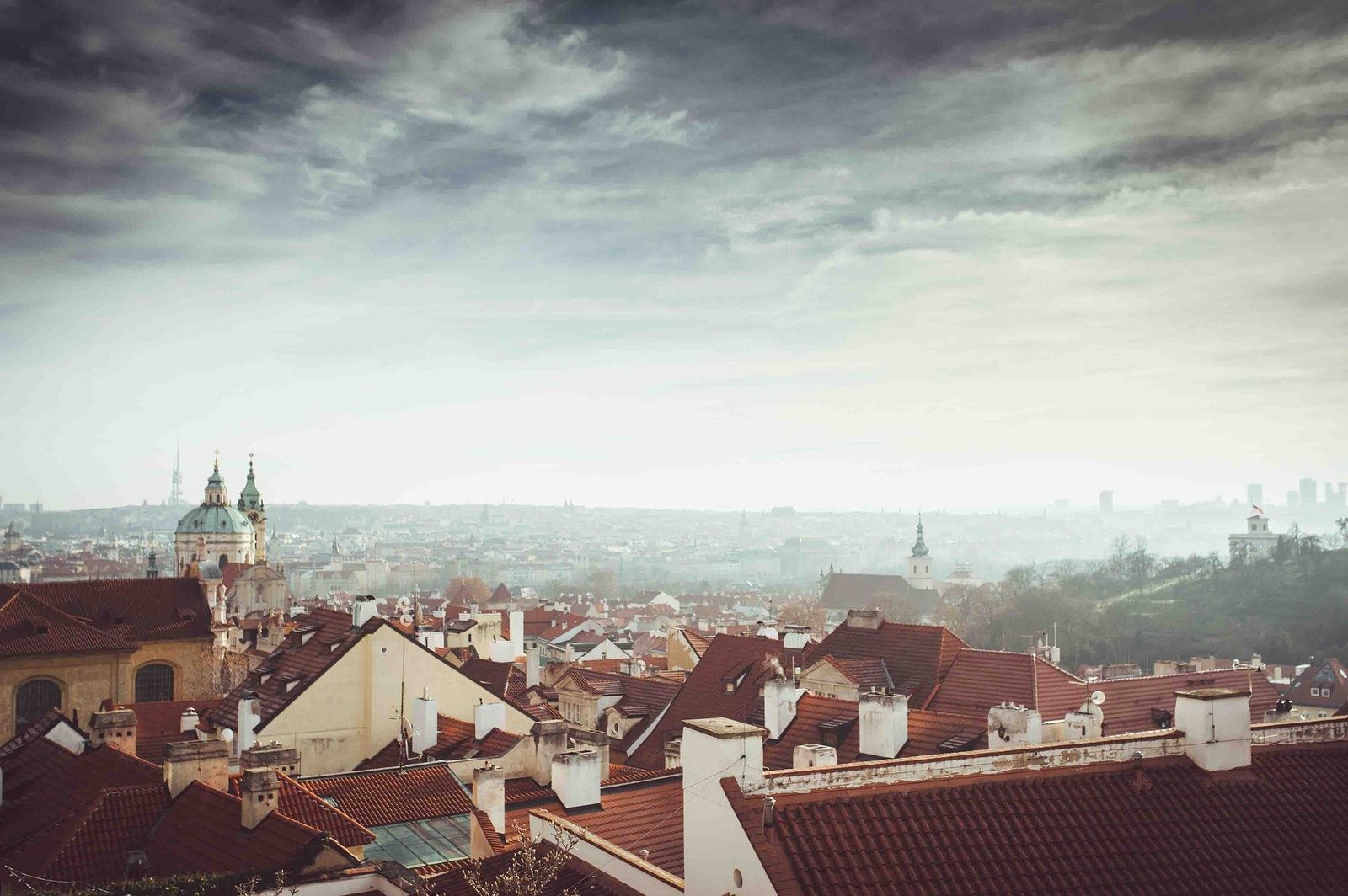 Zahrne vláda do jednání neziskové organizace? Zmocněnkyně vlády pro lidská práva poslala dopis neziskovým organizacím