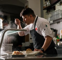 Beef tartare with toasted bread and fresh herbs