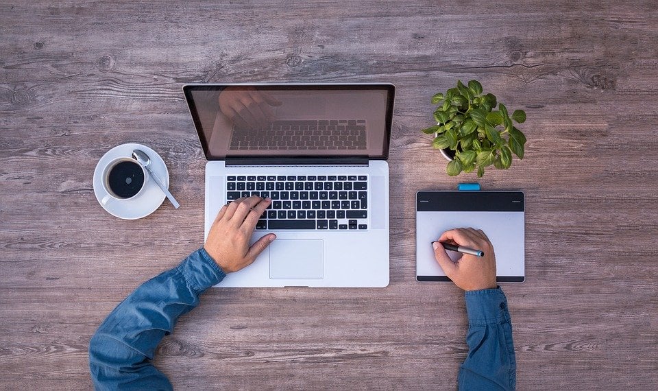 Home office, převedení na jinou práci, neplacené volno nebo nařízené školení či dovolená - i to jsou způsoby, jakými se může zaměstnavatel vypořádat s mimořádnými nařízeními vlády. Foto: Pixabay.com